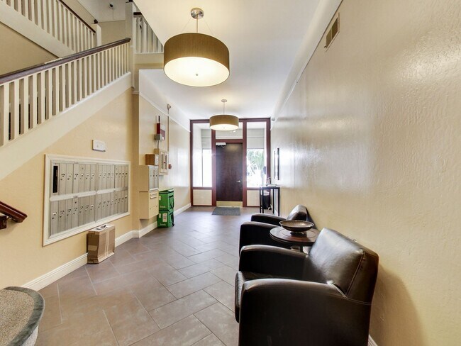 Building Photo - 2228 Union St