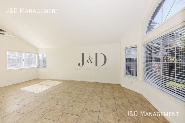 Building Photo - 23835 Cork Oak Cir