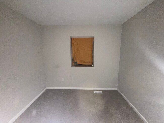 Building Photo - 5627 Banbury Ct