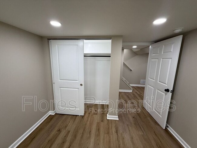 Building Photo - 1136 Pauline Ave