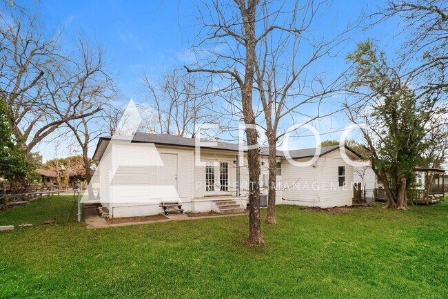 Building Photo - 1412 Alta Mira Dr