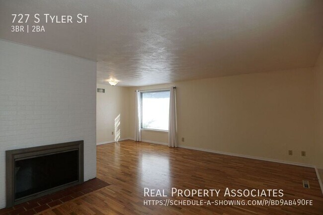 Building Photo - 727 S Tyler St
