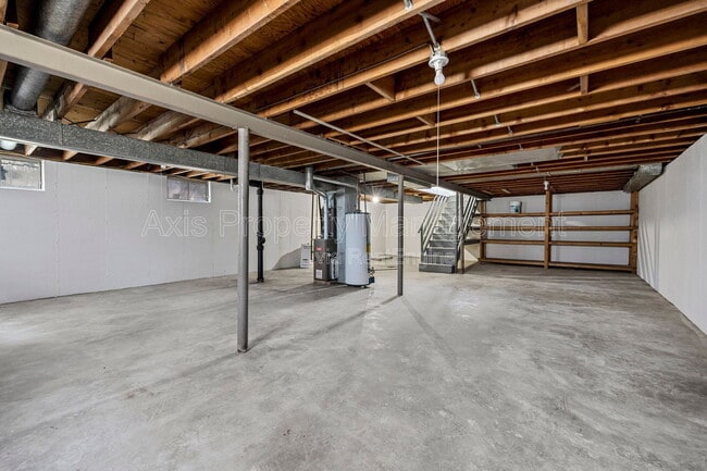 Building Photo - 906 Chula Dr