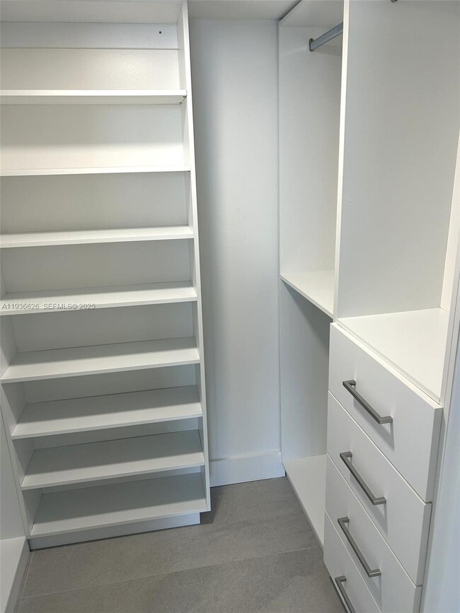 Building Photo - 7928 West Dr