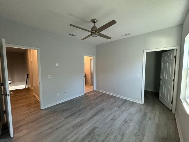 Building Photo - 2022 Trimble Rd