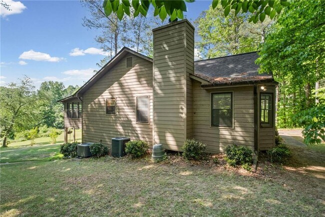 Building Photo - 1321 Timbercrest Dr