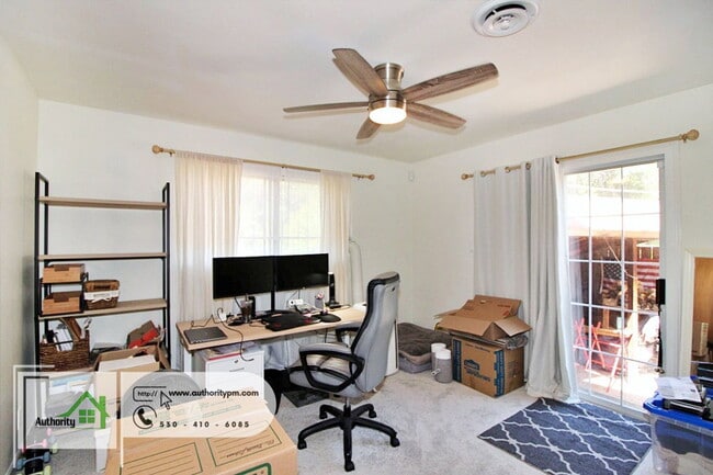 Building Photo - 4548 Pensacola St