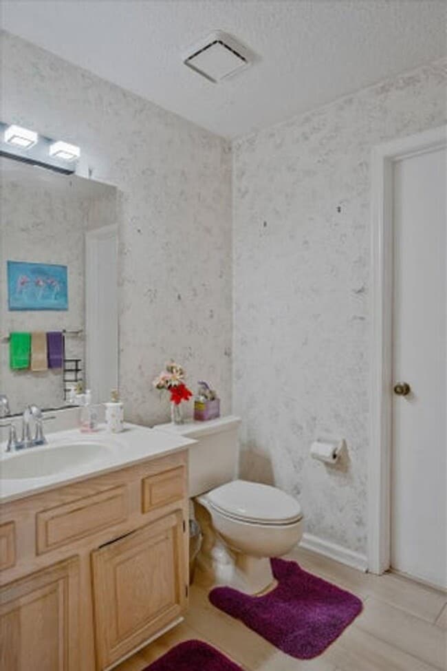 Building Photo - 13790 Paddock Dr