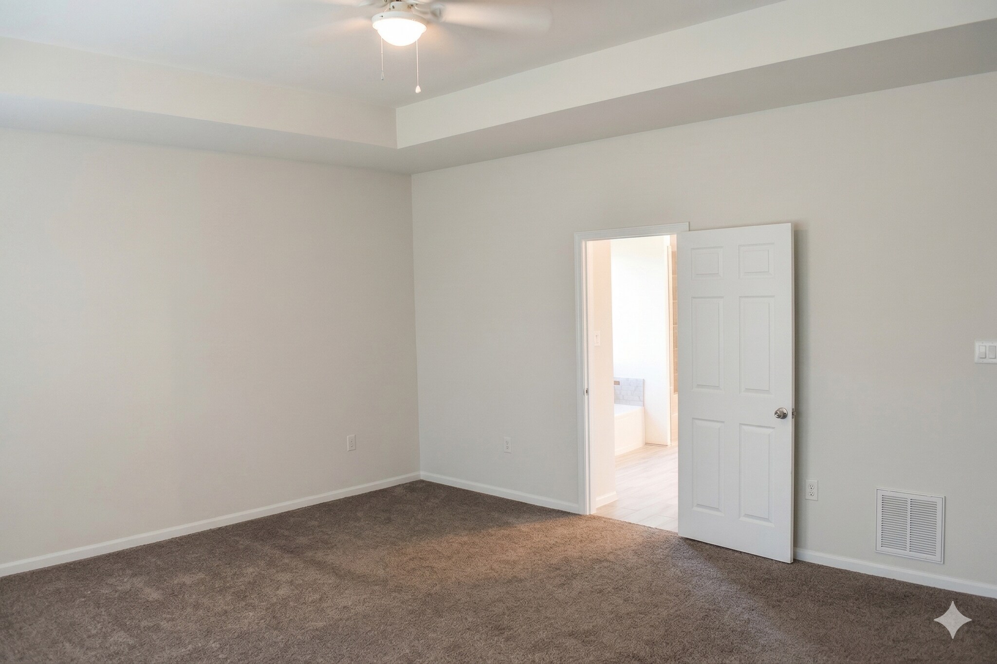 Building Photo - 7952 Blue St