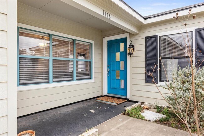 Building Photo - 1118 Fisher St