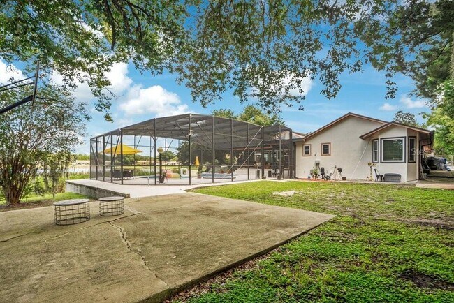 Building Photo - 8142 Chianti Dr