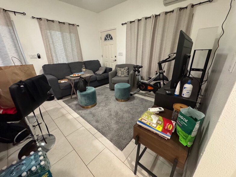 Building Photo - 468 Molokai Hema St