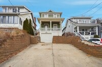 Building Photo - 2 Bed 2 Bath in Oakley!