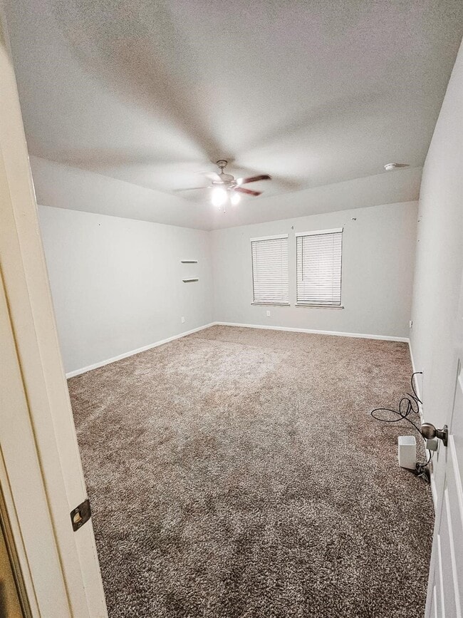 Building Photo - 13114 Leisure Cove Dr