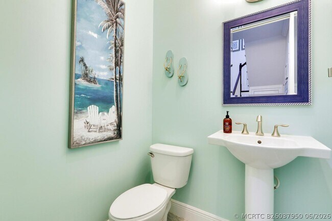 Building Photo - 114 Ocean Breeze Dr