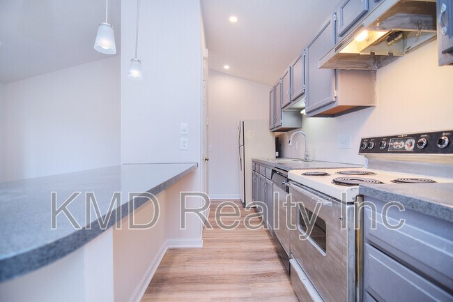 Building Photo - 6120 Meadow Rose Ln