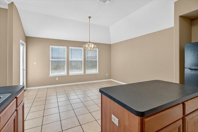 Building Photo - 5933 Brightwood Dr