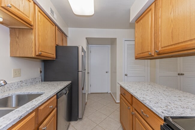 Floorplan - Indian Creek Apartments and Townhomes