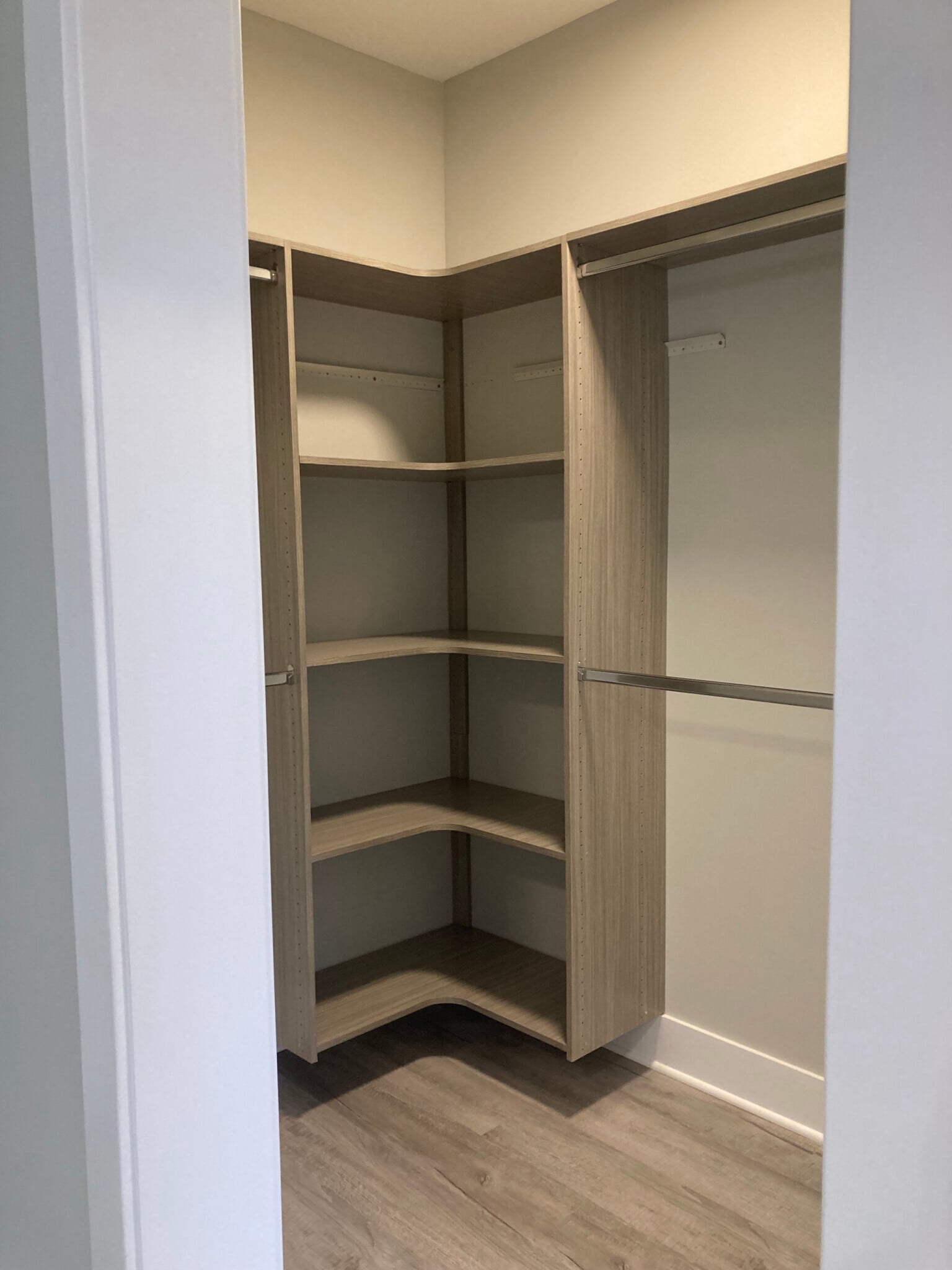 Building Photo - 369 Hazel Ave