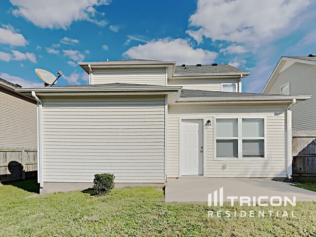 Building Photo - 1626 Beaconcrest Cir