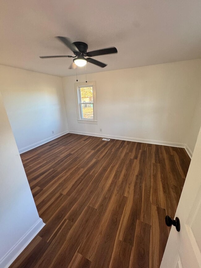 Building Photo - 7723 Turnpike Rd