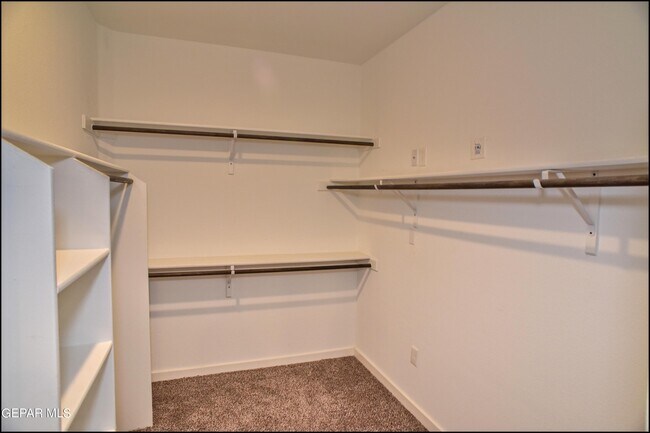 Building Photo - 6980 White Mesquite Wy