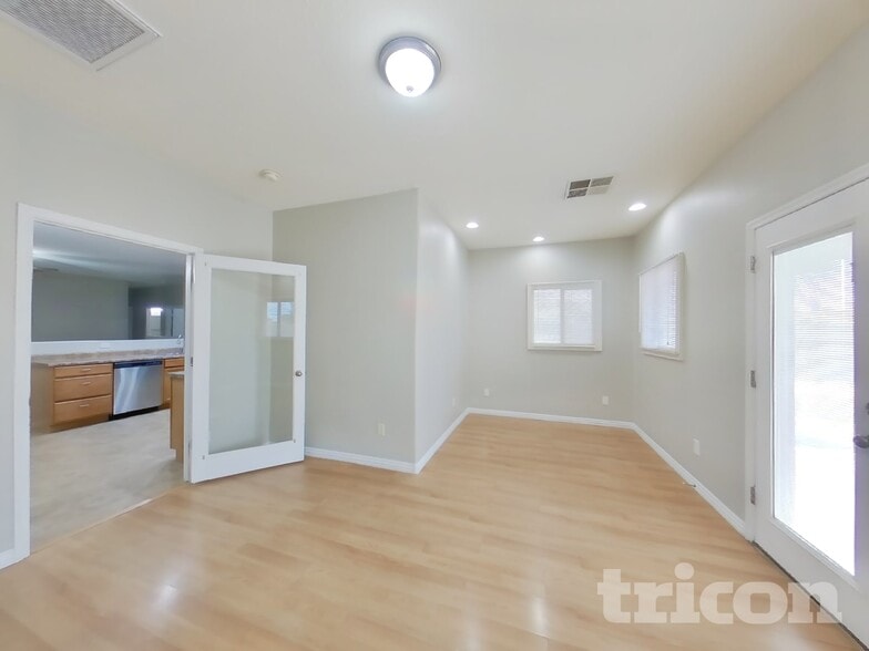 Building Photo - 1150 E Renegade Trail