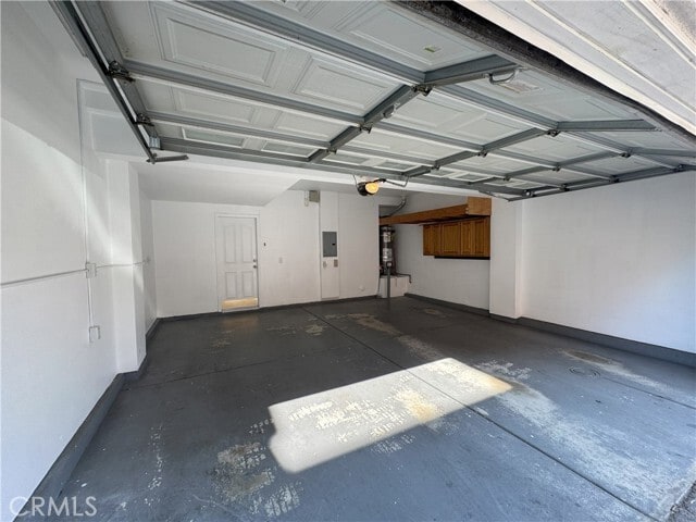 Building Photo - 13639 Foster Ave