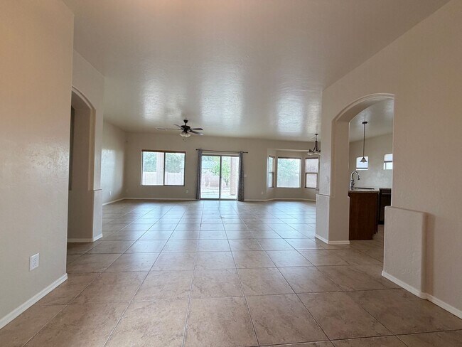 Building Photo - 3BR/2BA/2.5CG, 1861 sq.ft. rental in Sierra Vista, AZ
