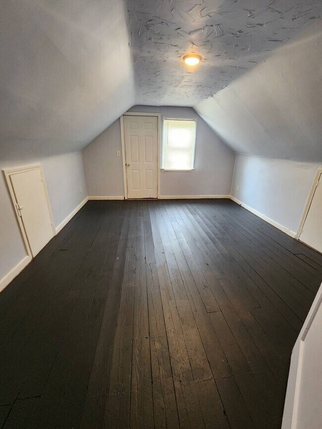 Building Photo - 3820 E.,142nd St., Cleveland, OH 44128