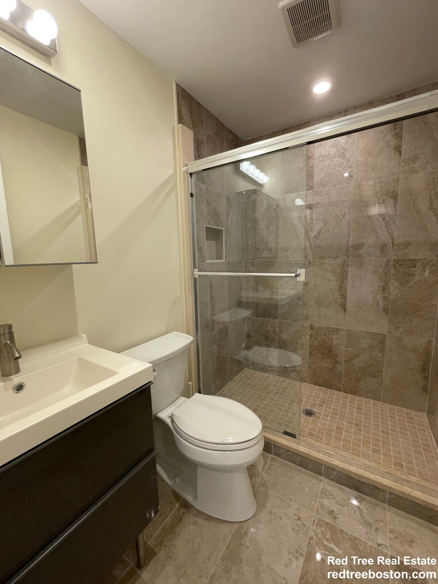 Building Photo - 1022 Commonwealth Ave