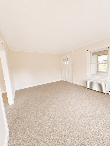 Building Photo - 22 Neptune St