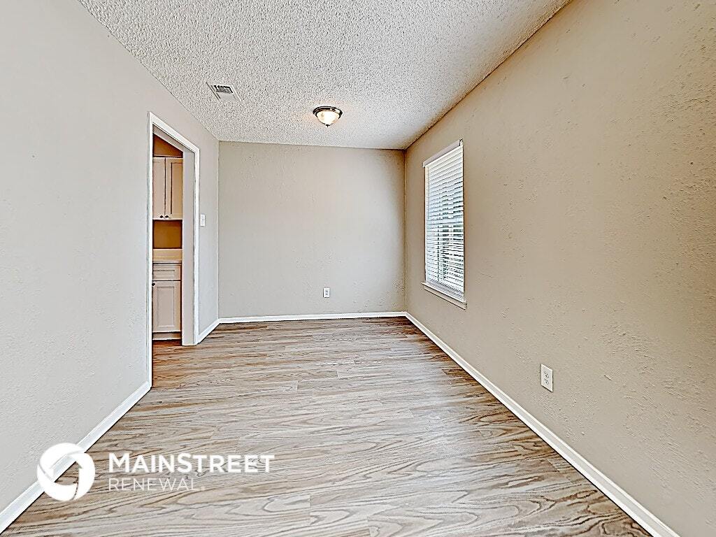 Building Photo - 1416 Mims St