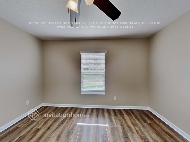 Building Photo - 4310 SW Darwin Blvd