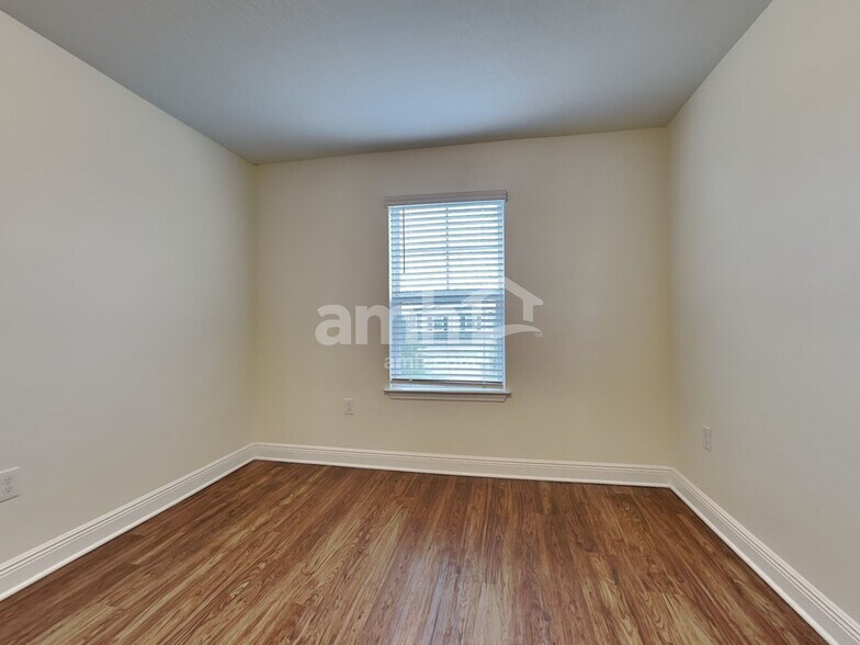 Building Photo - 20355 Calla Lily Dr