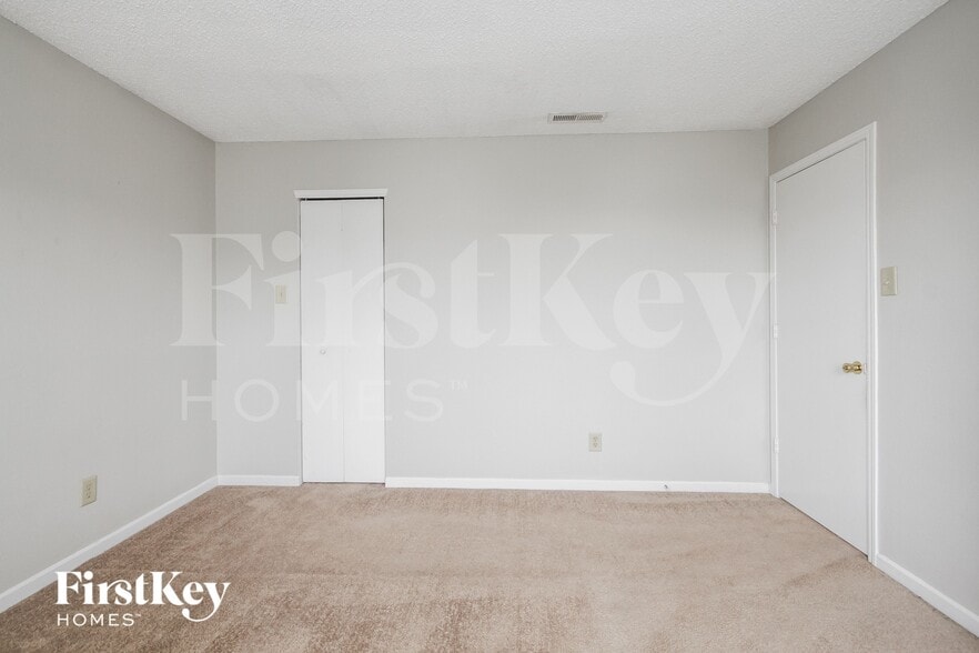 Building Photo - 7919 Hydrangea Ct