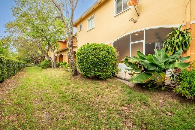 Building Photo - 6455 Catalina Ln