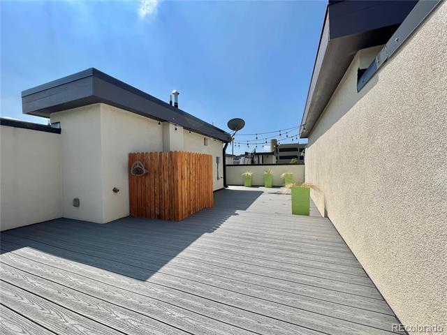 Building Photo - 2065 N Downing St