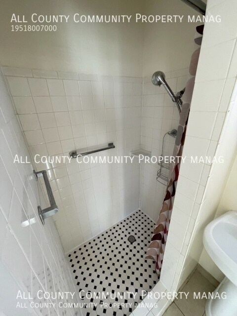 Building Photo - 61465 Alta Vista Dr