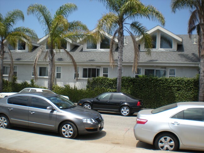 Building Photo - 1302 Electric Ave