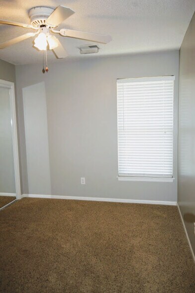 Smaller Guest Bedroom 3, Top Floor - 9505 NW 86th Ter
