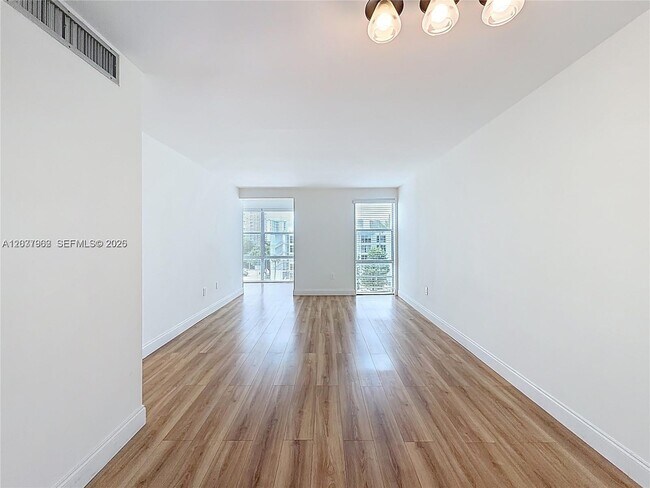 Building Photo - 17560 Atlantic Blvd