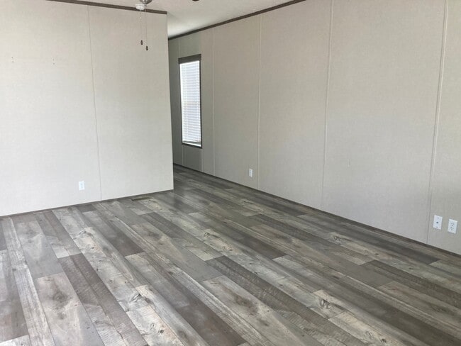 Building Photo - 1613 Steller Ln