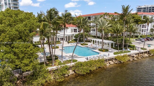 Building Photo - 3245 NE 184th St