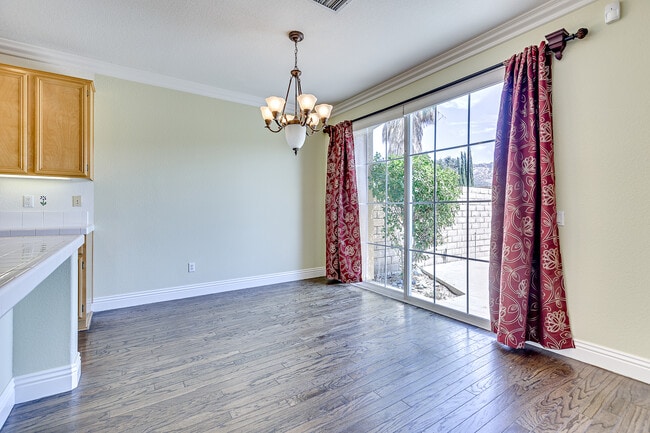 Building Photo - 5960 Juniper Ct