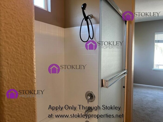 Building Photo - Stokley Properties Presents 123 Knights Bi...