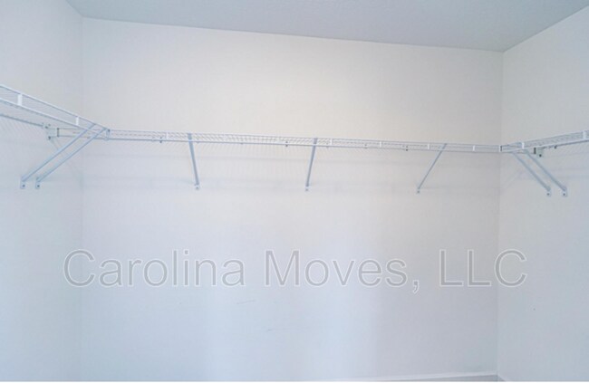 Building Photo - 249 Lockeland Park Dr