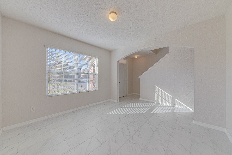 Building Photo - 16647 Broadford Ln