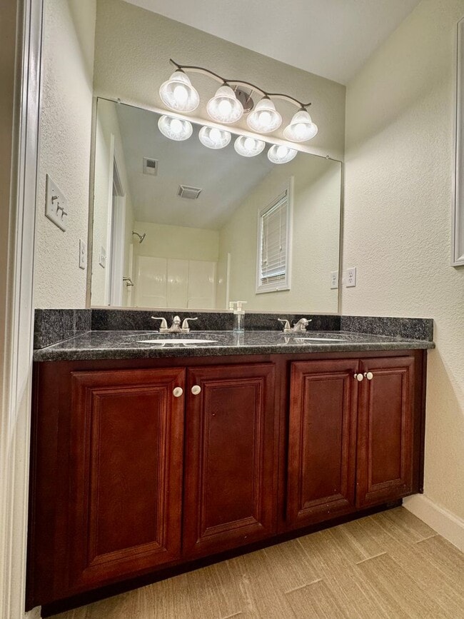 Building Photo - Welcome Home to Comfort and Convenience!