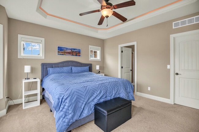 Building Photo - 1504 Stonebluff Ct